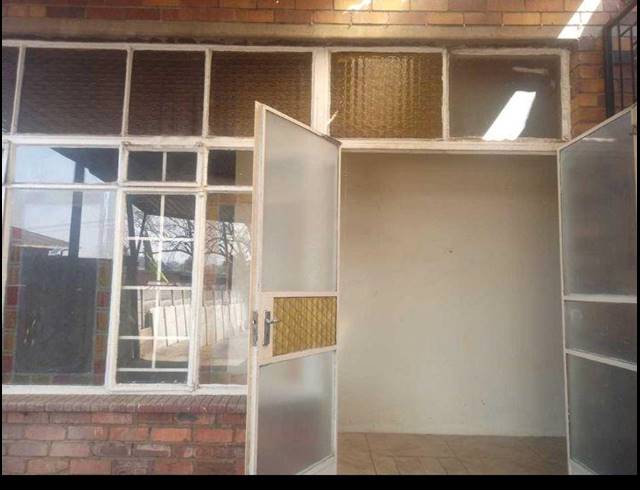 4 BEDROOM HOUSE FOR SALE IN ELSBURG